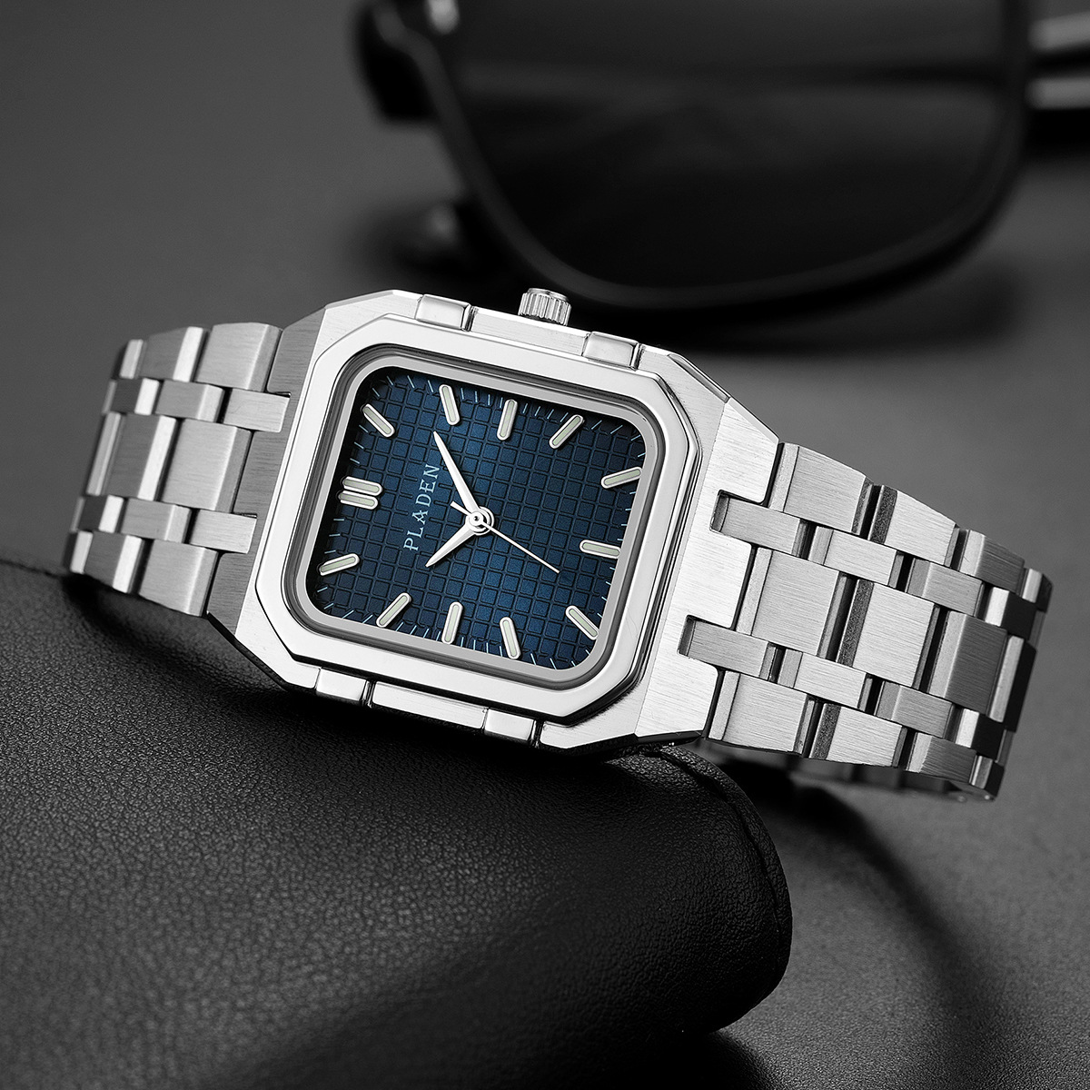Orologi al quarzo da uomo di a - Luxury Watch Investment recensione e prezzo