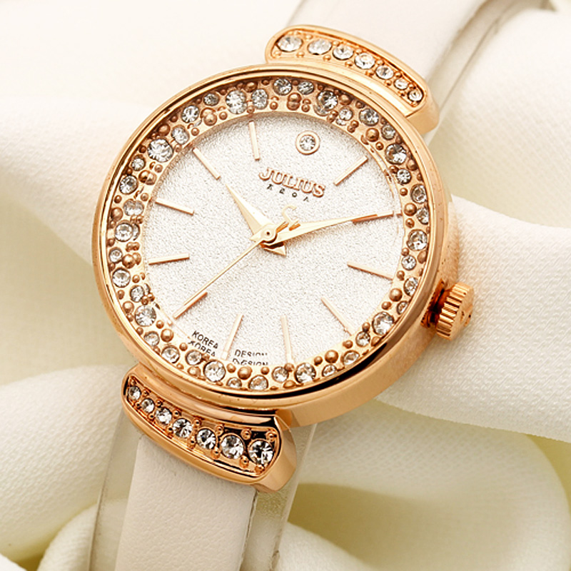 Orologio da donna con strass O - Luxury Watch In Japan recensione e prezzo
