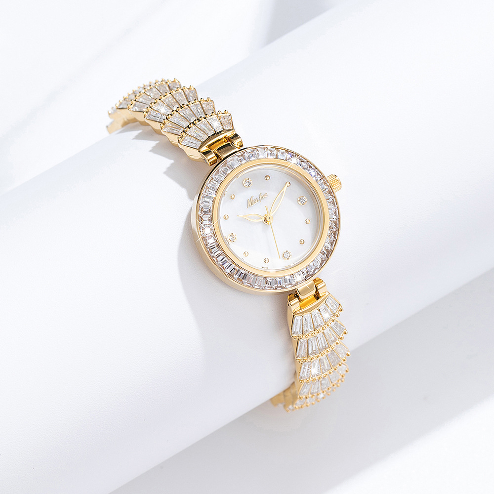 Orologio da donna UTHAI orolog - Luxury Watch Diamond recensione e prezzo
