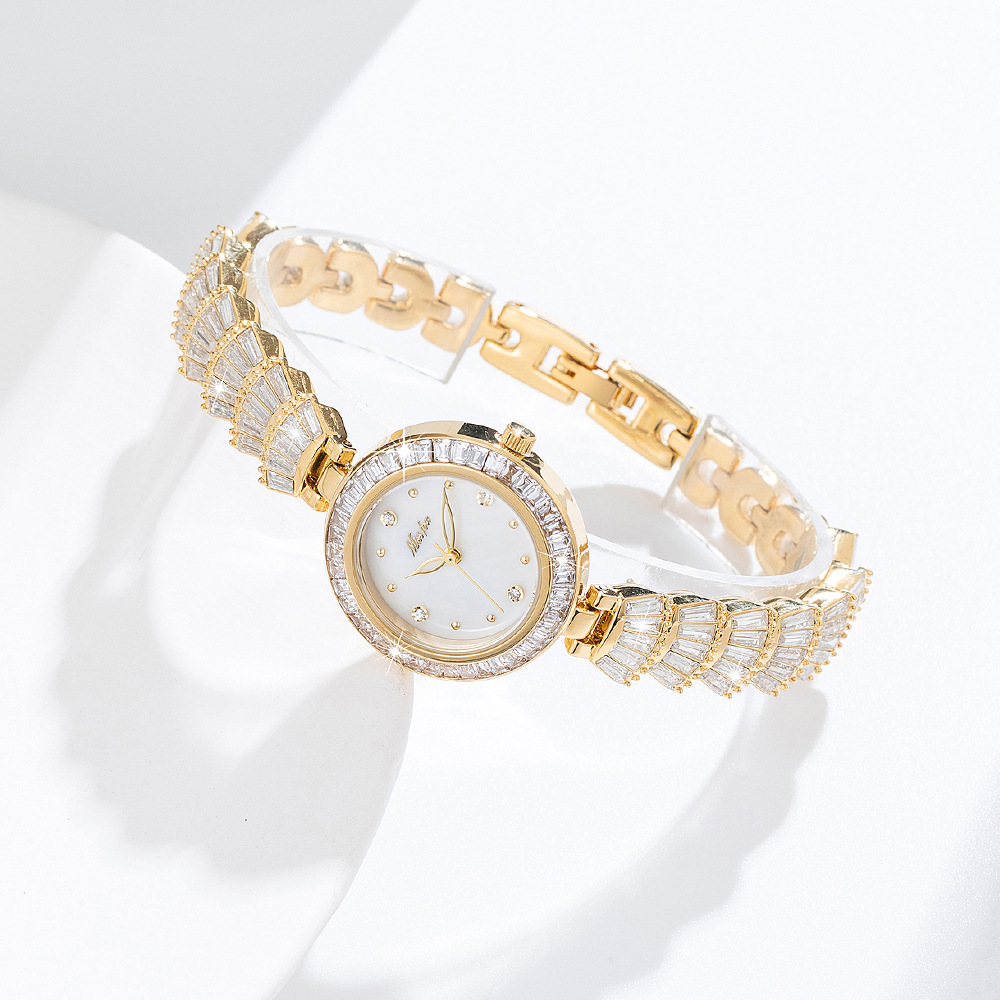Orologio da donna UTHAI orolog - Luxury Watch Diamond recensione e prezzo